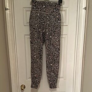 Athleta Black/White/Gray/Blush Salutation Jogger